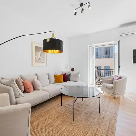 Le Botta, Spacieux Famillial, Centre De Menton, Jardins Bioves, A 5 Minutes De La Apartament *