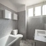 Apartment Le Botta, Spacieux Famillial, Centre De Menton, Jardins Bioves, A 5 Minutes De La *