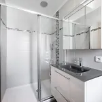 Apartment Le Botta, Spacieux Famillial, Centre De Menton, Jardins Bioves, A 5 Minutes De La Menton