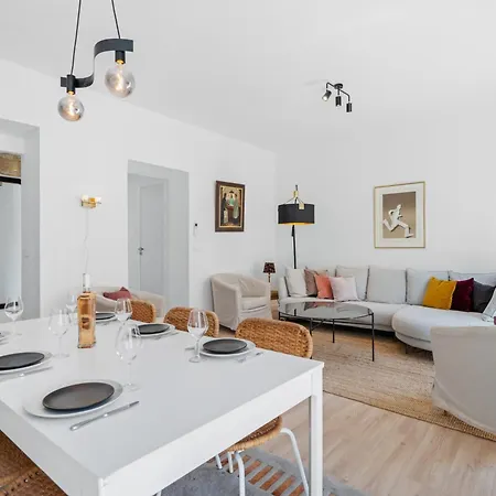 Le Botta, Spacieux Famillial, Centre De Menton, Jardins Bioves, A 5 Minutes De La Menton