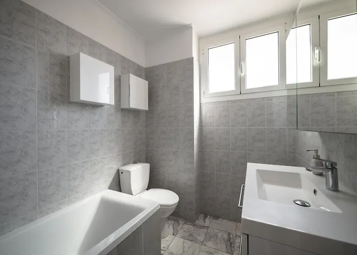 Apartmán Le Botta, Spacieux Famillial, Centre De Menton, Jardins Bioves, A 5 Minutes De La *