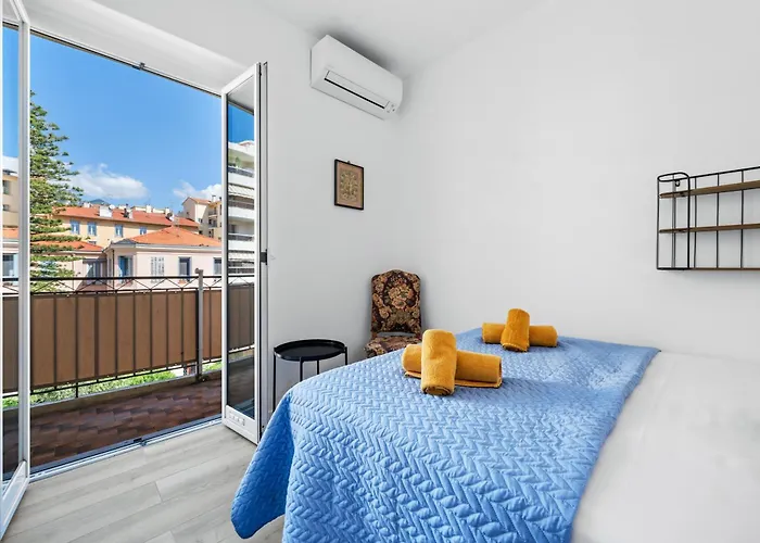 Le Botta, Spacieux Famillial, Centre De Menton, Jardins Bioves, A 5 Minutes De La مينتون